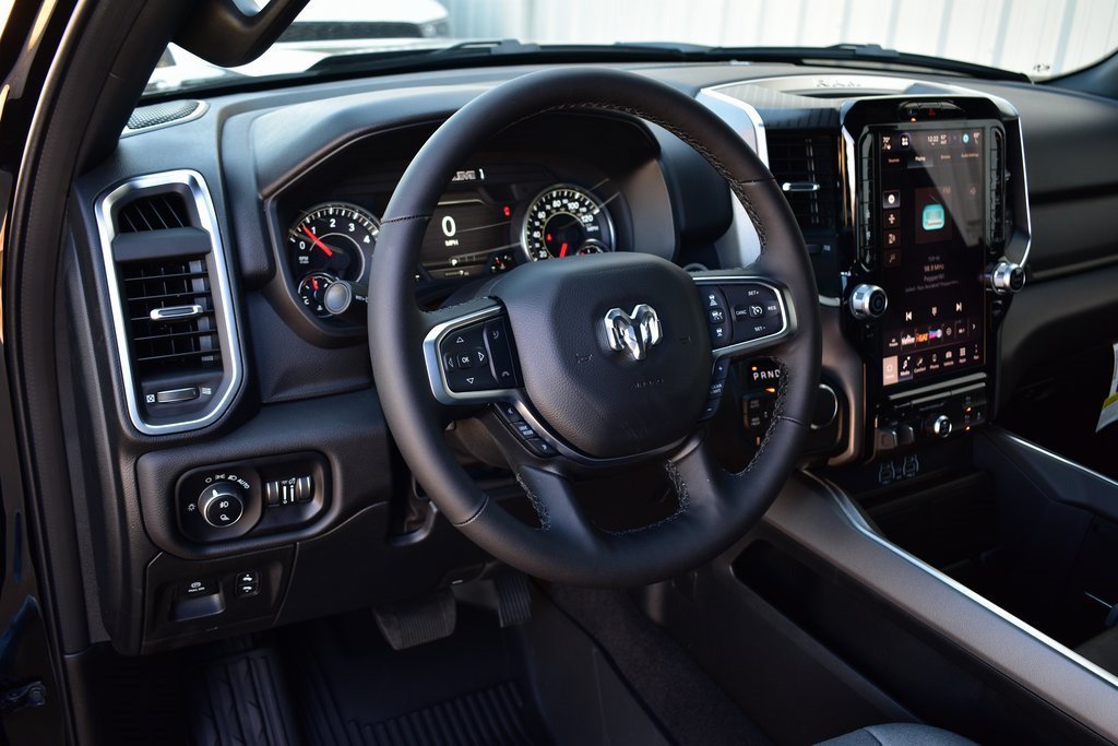 New 2025 RAM 1500 Big Horn AWD/4WD image 41