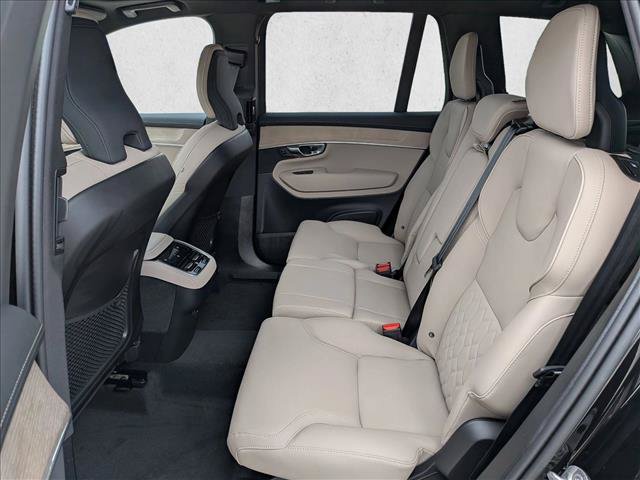 New 2026 Volvo XC90 B5 Plus w/ Protection Package AWD/4WD image 17