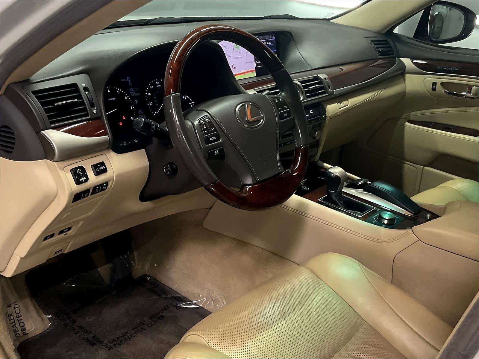 Used 2014 Lexus LS 460 w/ Comfort Package image 15