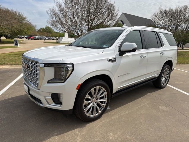 Used 2022 GMC Yukon Denali image 2