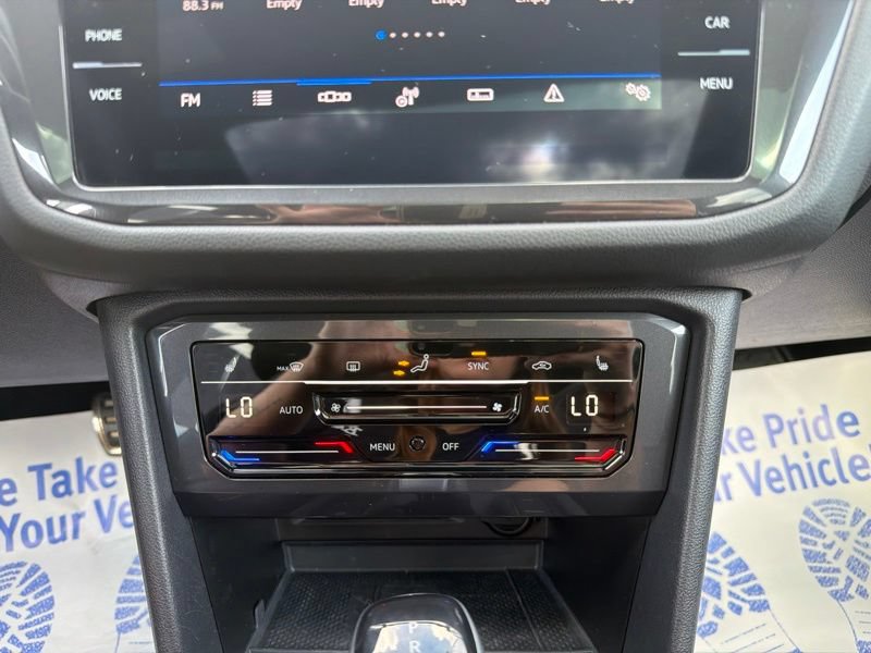 Used 2023 Volkswagen Tiguan SE R-Line FWD image 30