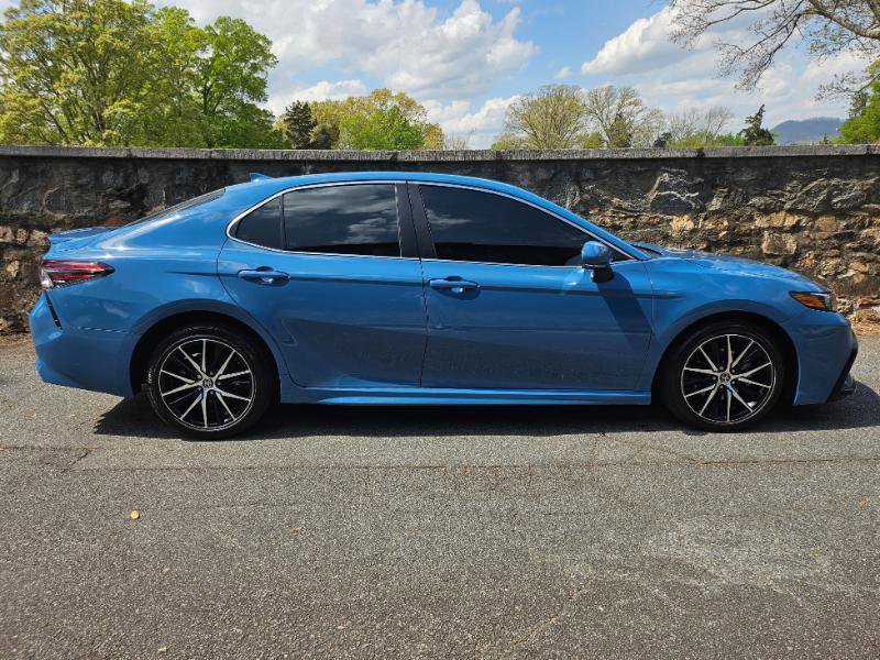 Used 2023 Toyota Camry SE FWD image 9