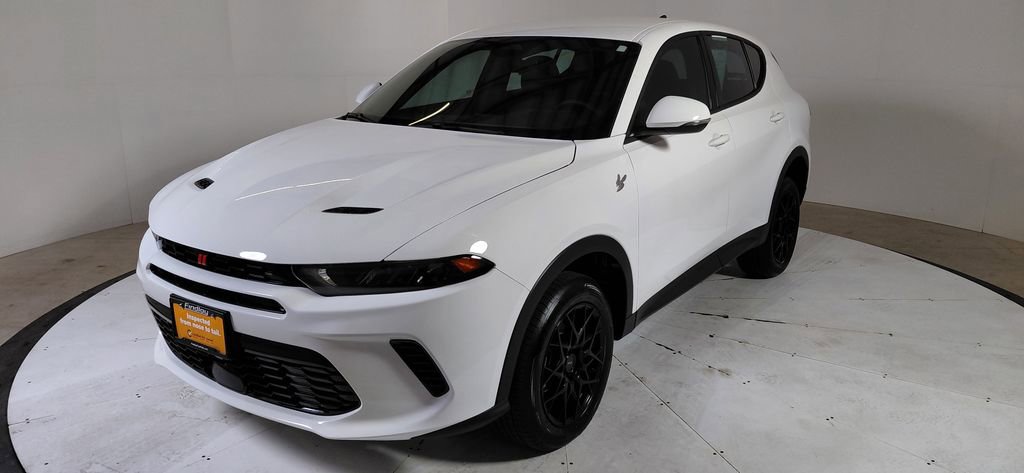 Certified 2024 Dodge Hornet GT w/ Cold Weather Group AWD/4WD image 3