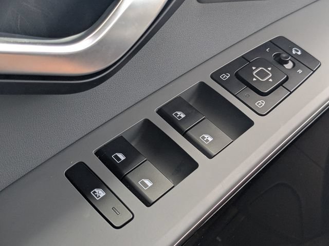 Certified 2025 Kia Niro SX Touring FWD image 25