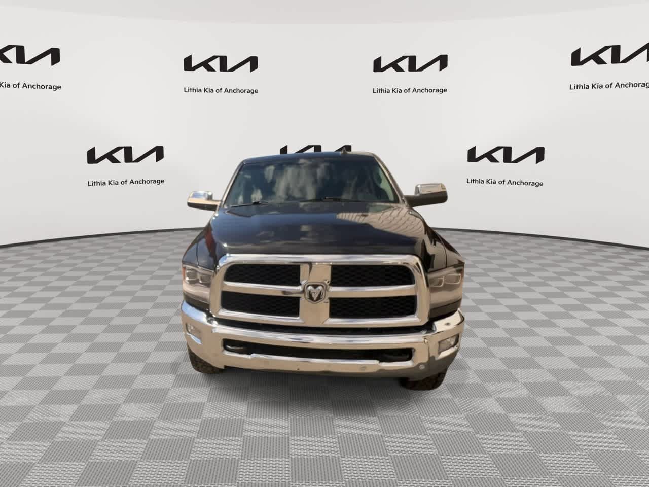 Used 2018 RAM 2500 Laramie w/ Cold Weather Group AWD/4WD image 3
