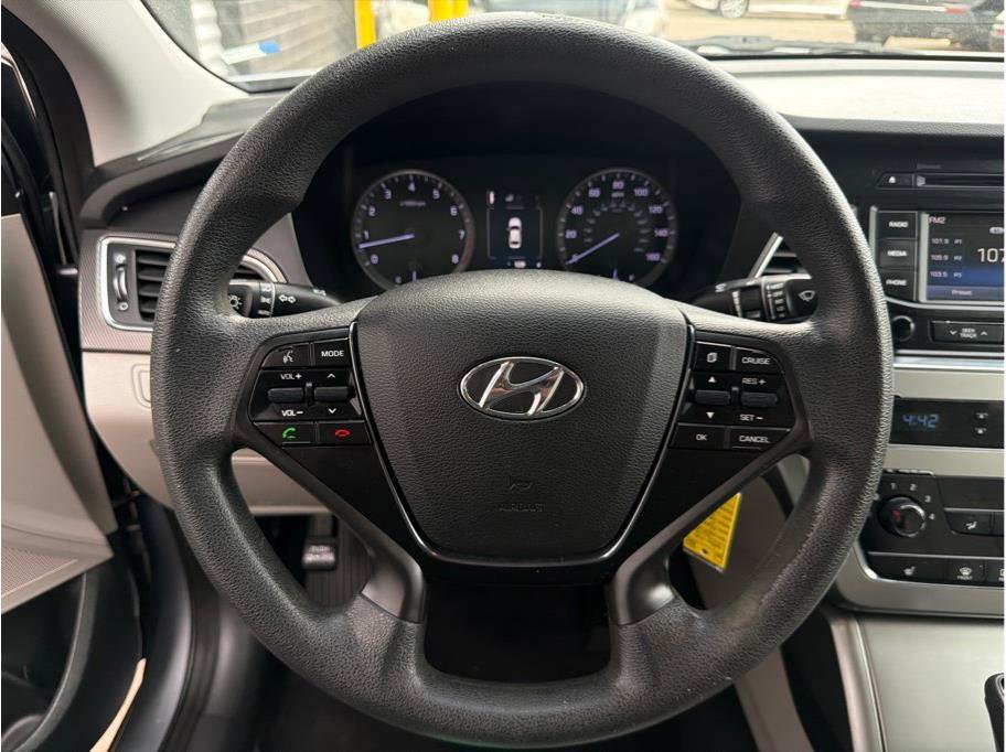 Used 2015 Hyundai Sonata Sport FWD image 14