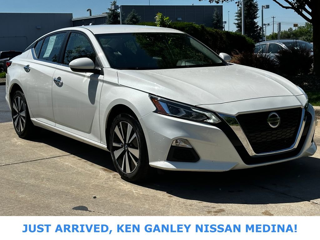 Used 2022 Nissan Altima 2.5 SV