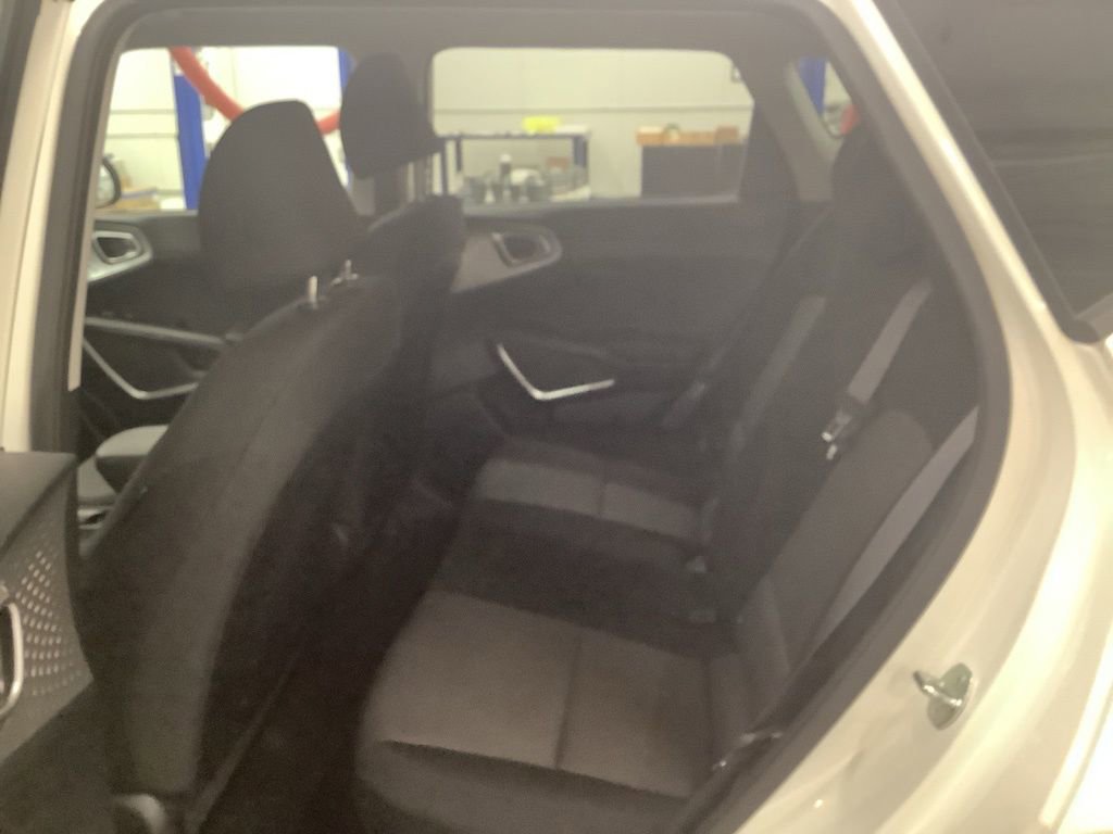 Used 2023 Kia Soul LX FWD image 20