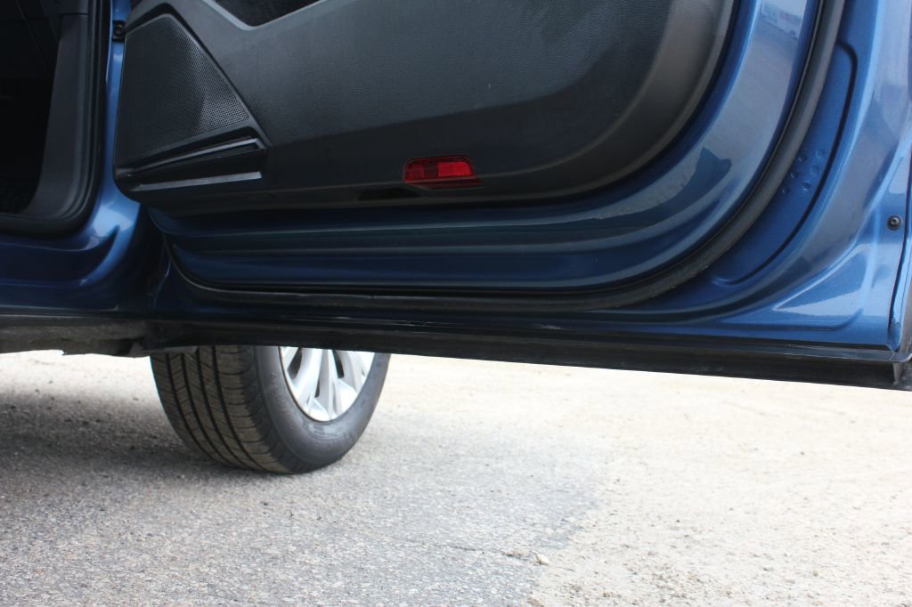 Used 2019 Volkswagen Tiguan SE image 48