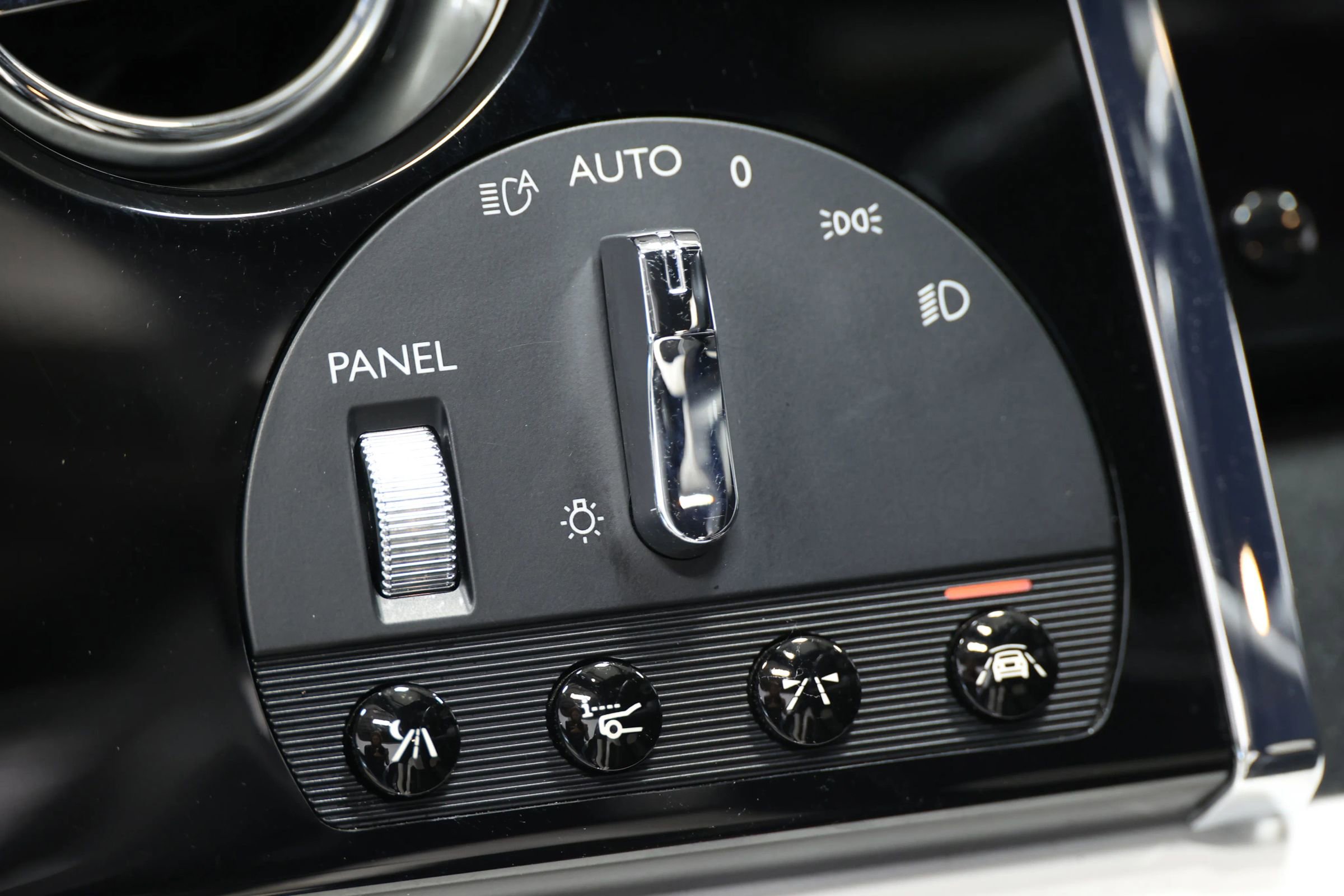 Used 2017 Rolls-Royce Ghost Series II Sedan 4D image 26