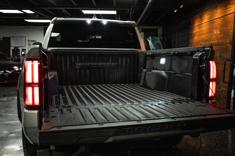 Used 2024 Toyota Tacoma TRD Off-Road image 7