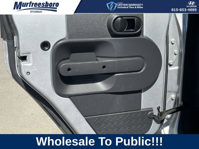 Used 2010 Jeep Wrangler Unlimited Sport AWD/4WD image 17