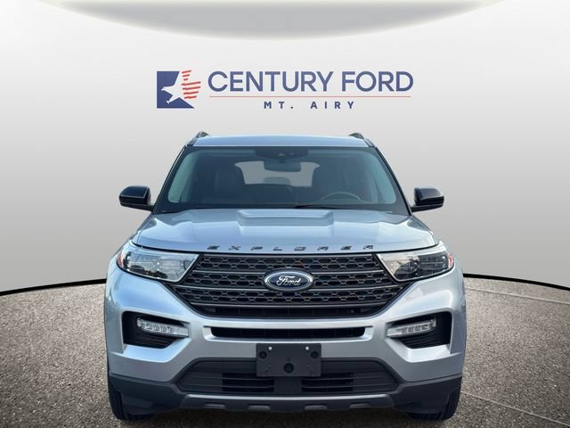 Certified 2023 Ford Explorer XLT w/ Equipment Group 202A AWD/4WD image 7