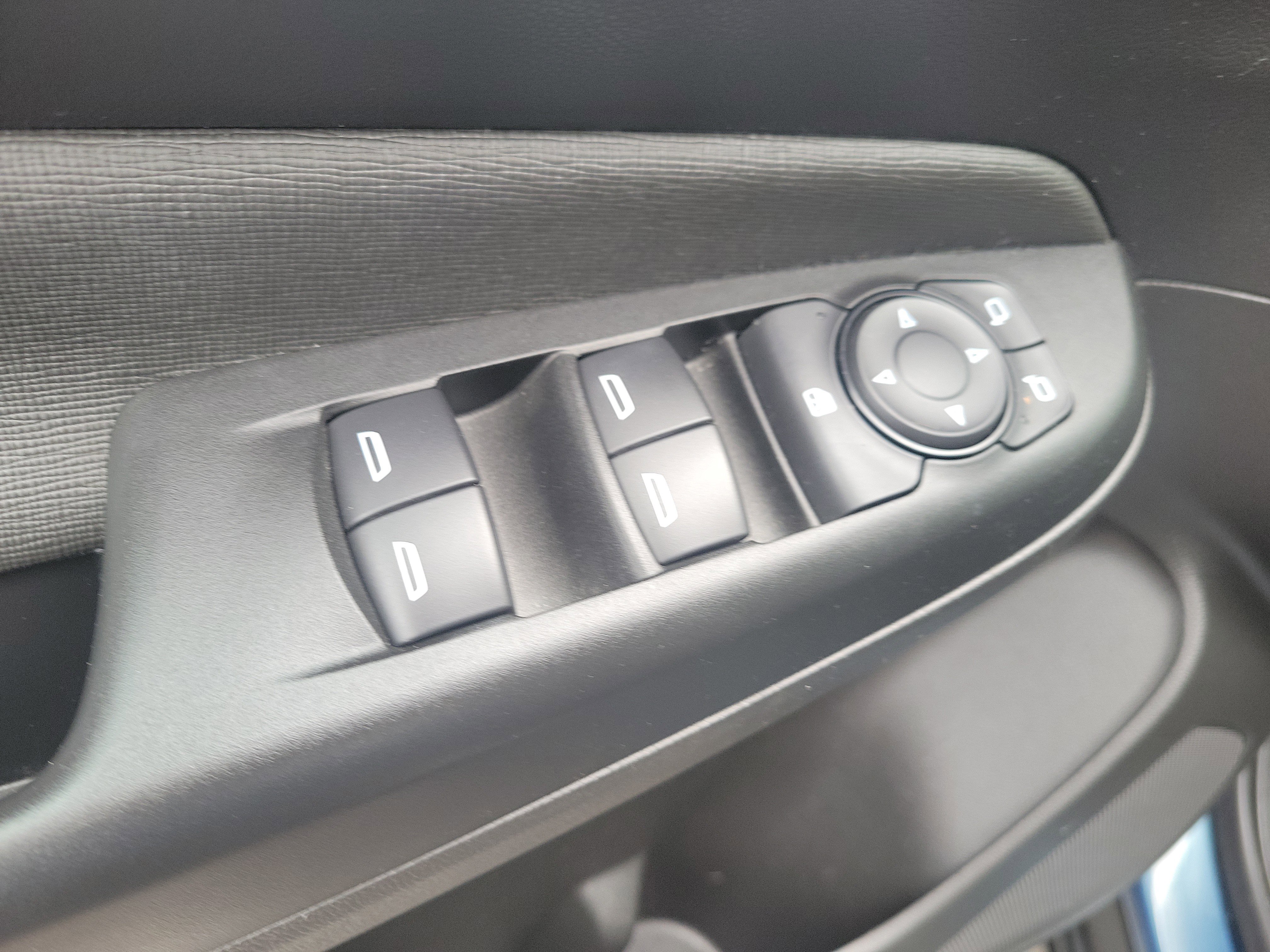 Used 2024 Buick Envista Preferred image 19