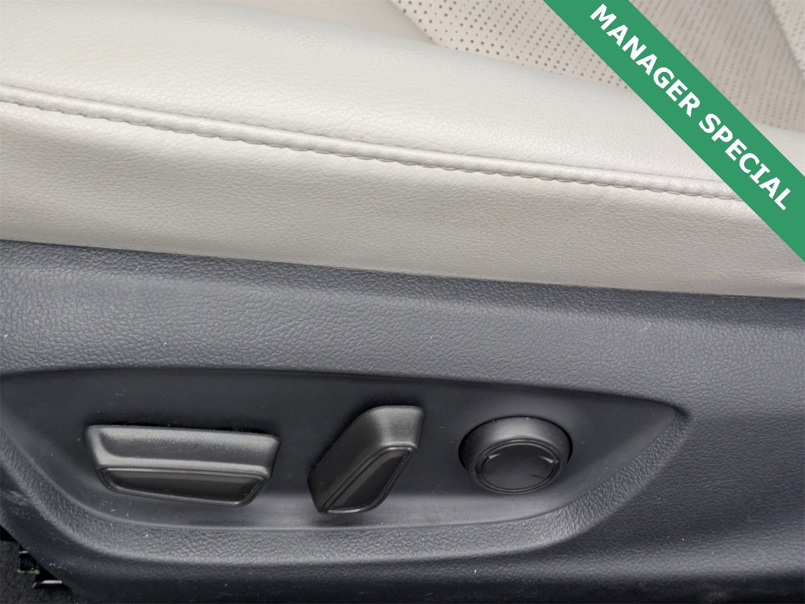 Used 2024 Toyota Camry XSE image 19