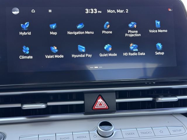 Used 2025 Hyundai Elantra Limited image 17