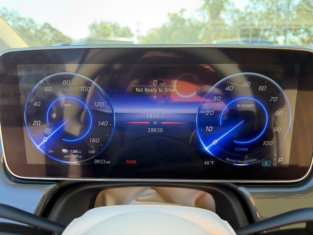 Used 2022 Mercedes-Benz EQS 450+ Sedan image 19