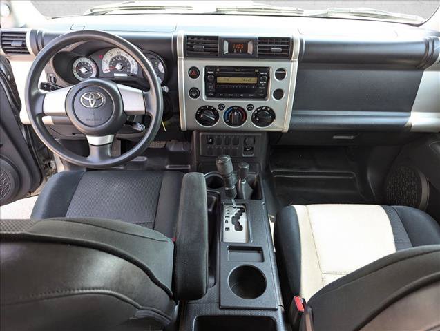 Used 2010 Toyota FJ Cruiser 4WD image 17