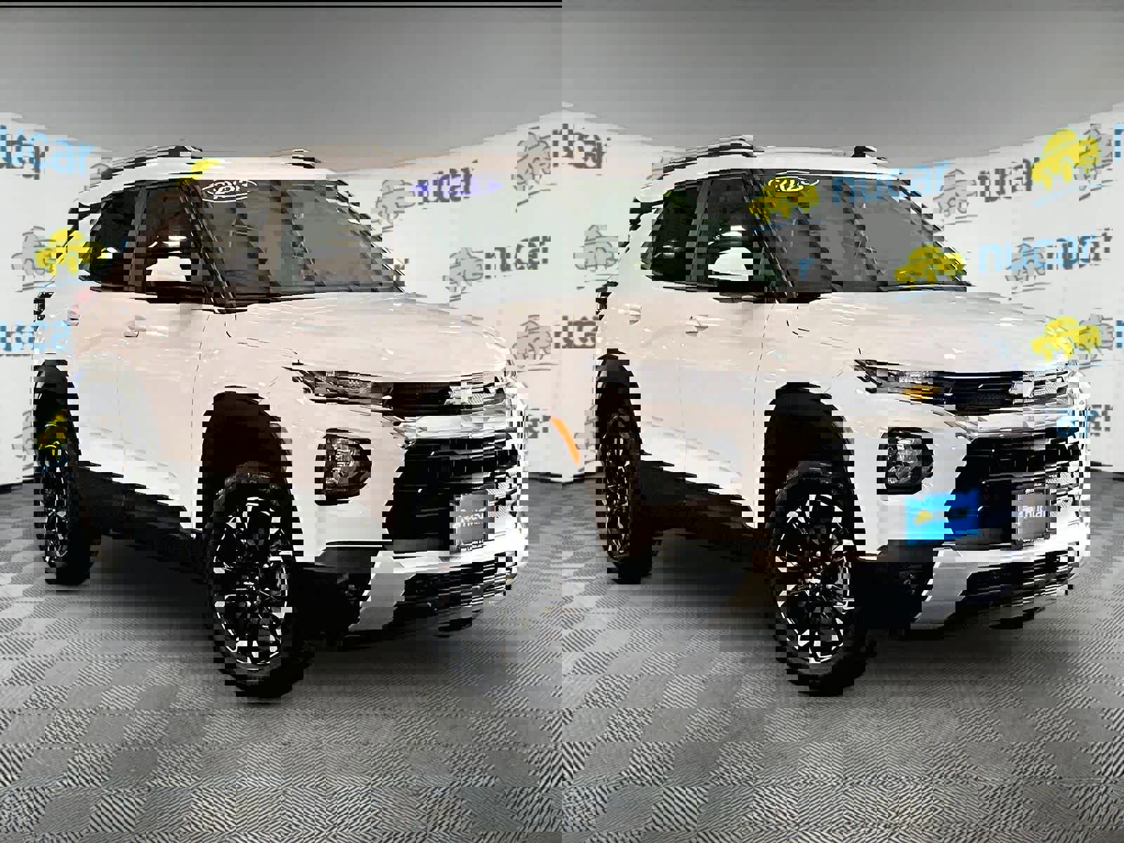 Used 2023 Chevrolet TrailBlazer LT w/ Convenience Package AWD/4WD image 1