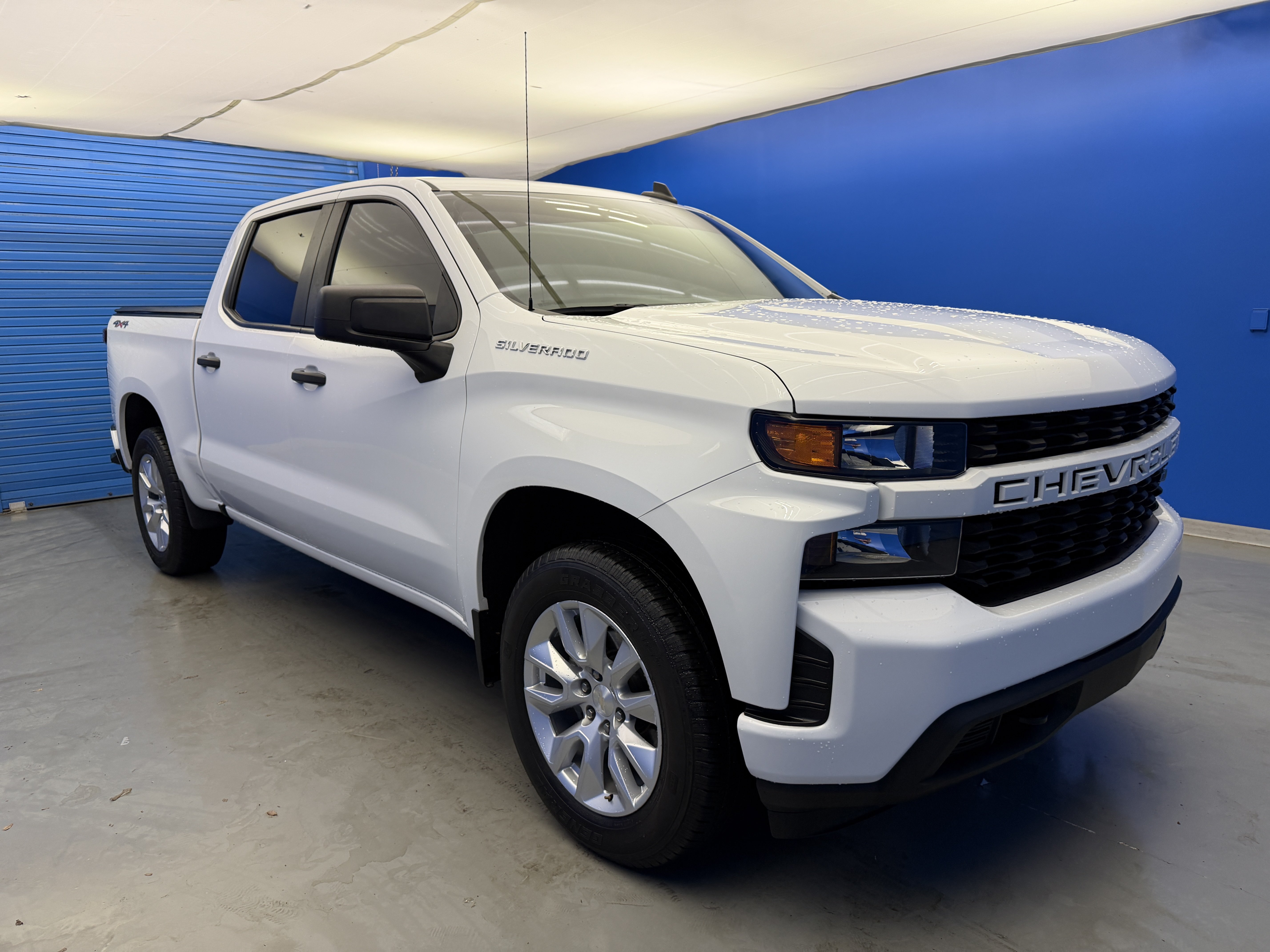Used 2022 Chevrolet Silverado 1500 Custom AWD/4WD image 2
