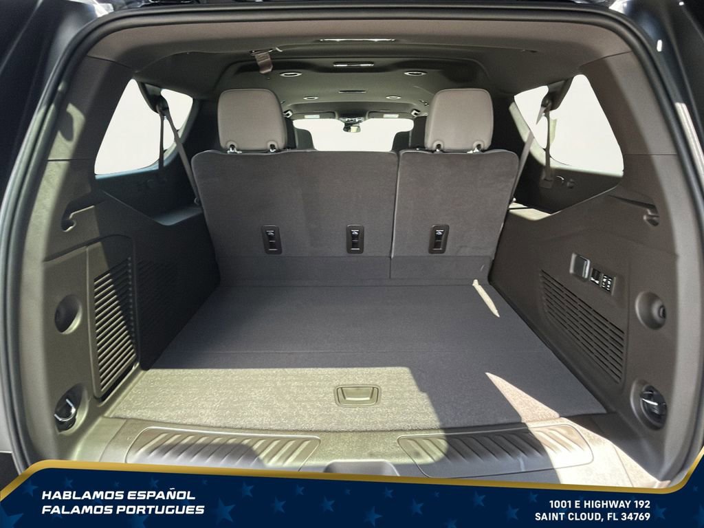 New 2026 GMC Yukon XL Elevation w/ LPO, Elevation Black Package AWD/4WD image 30