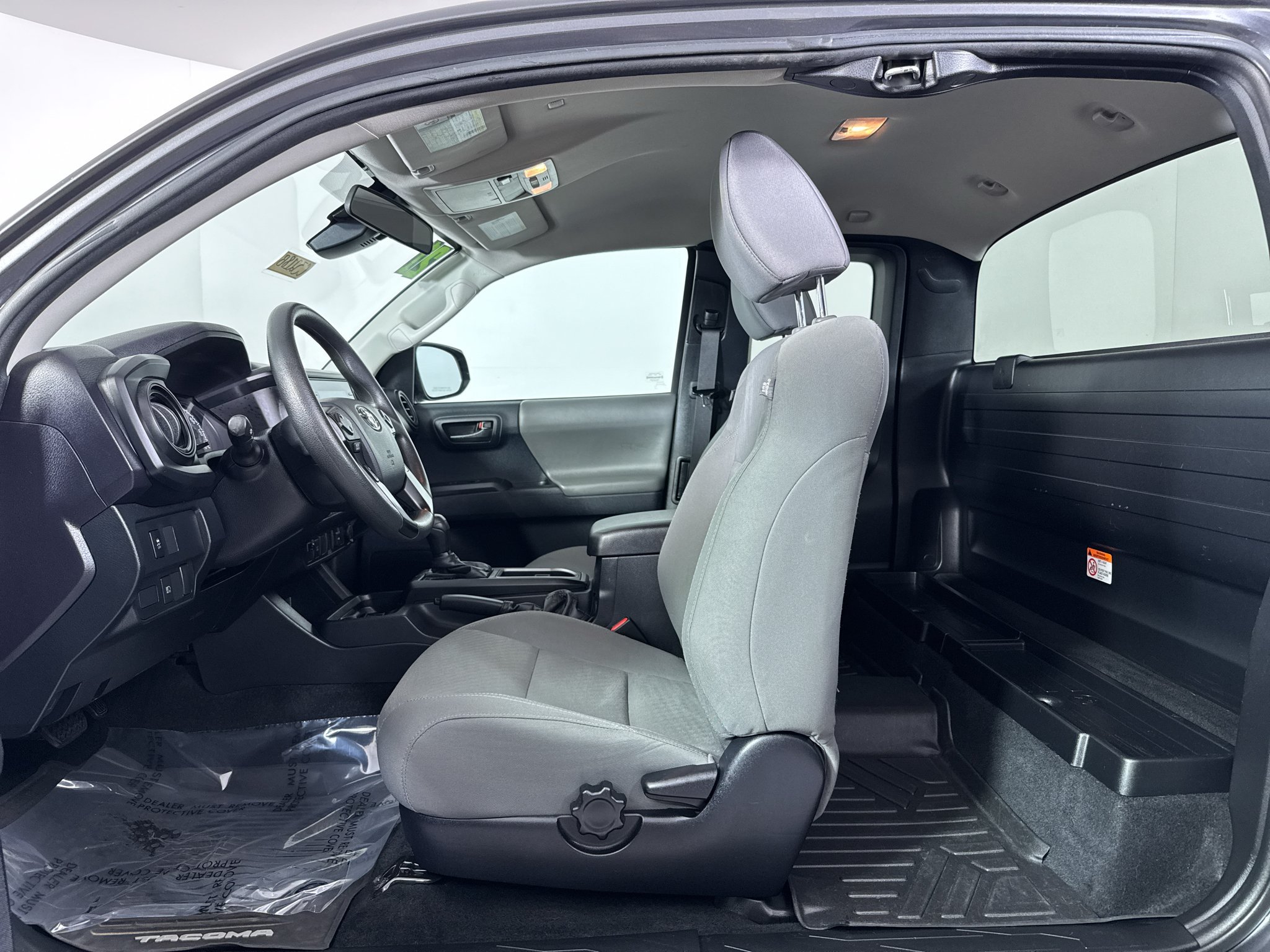 Used 2021 Toyota Tacoma SR AWD/4WD image 5