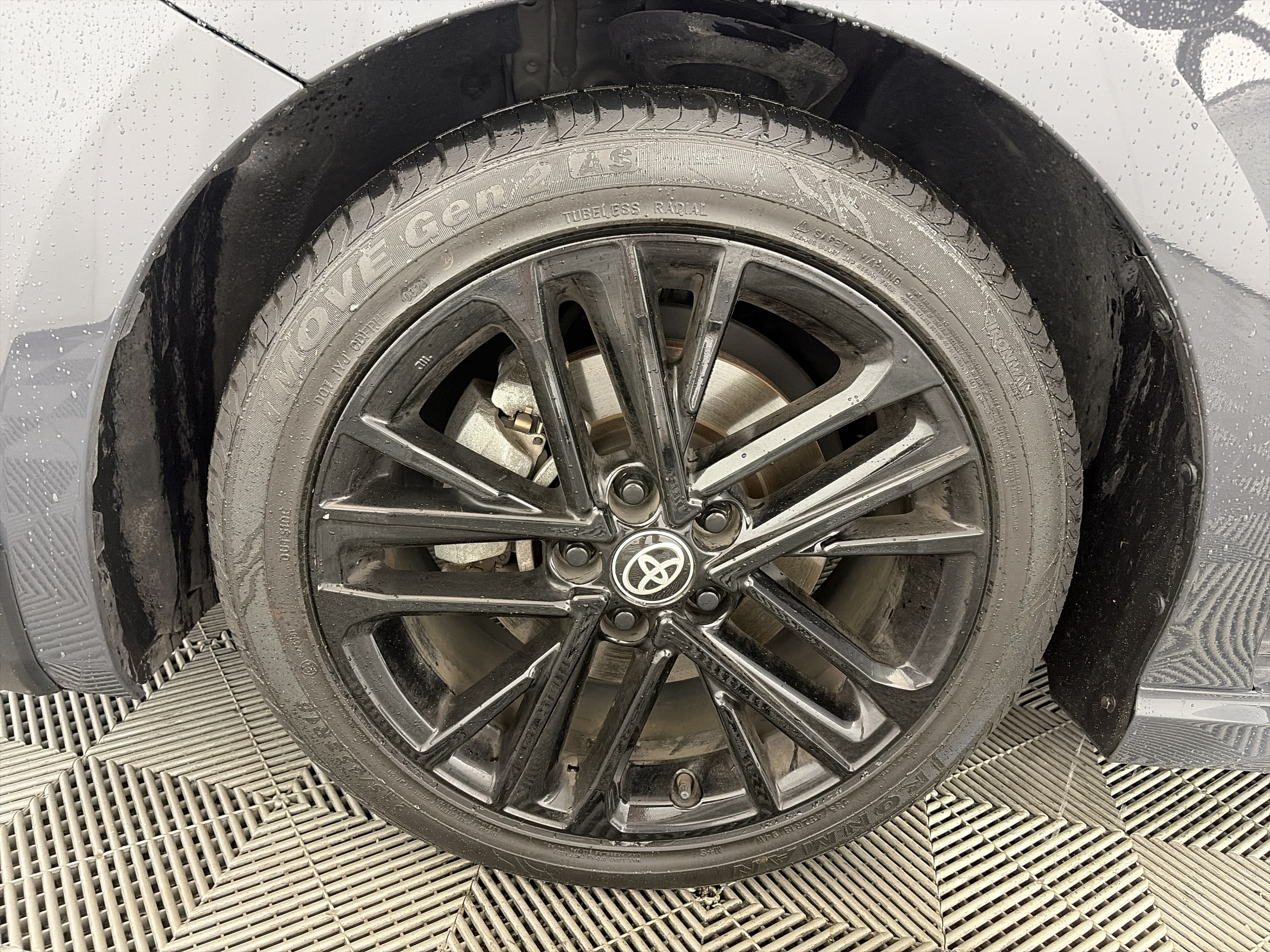Used 2025 Toyota Camry SE FWD image 13