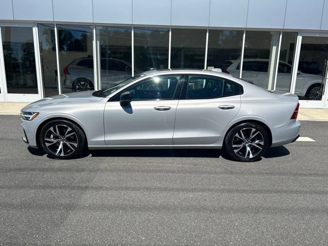Certified 2023 Volvo S60 B5 Plus w/ Climate Package AWD/4WD image 2