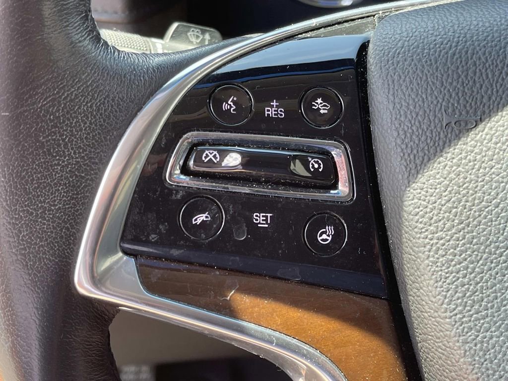Used 2019 Cadillac Escalade ESV Luxury AWD/4WD image 39