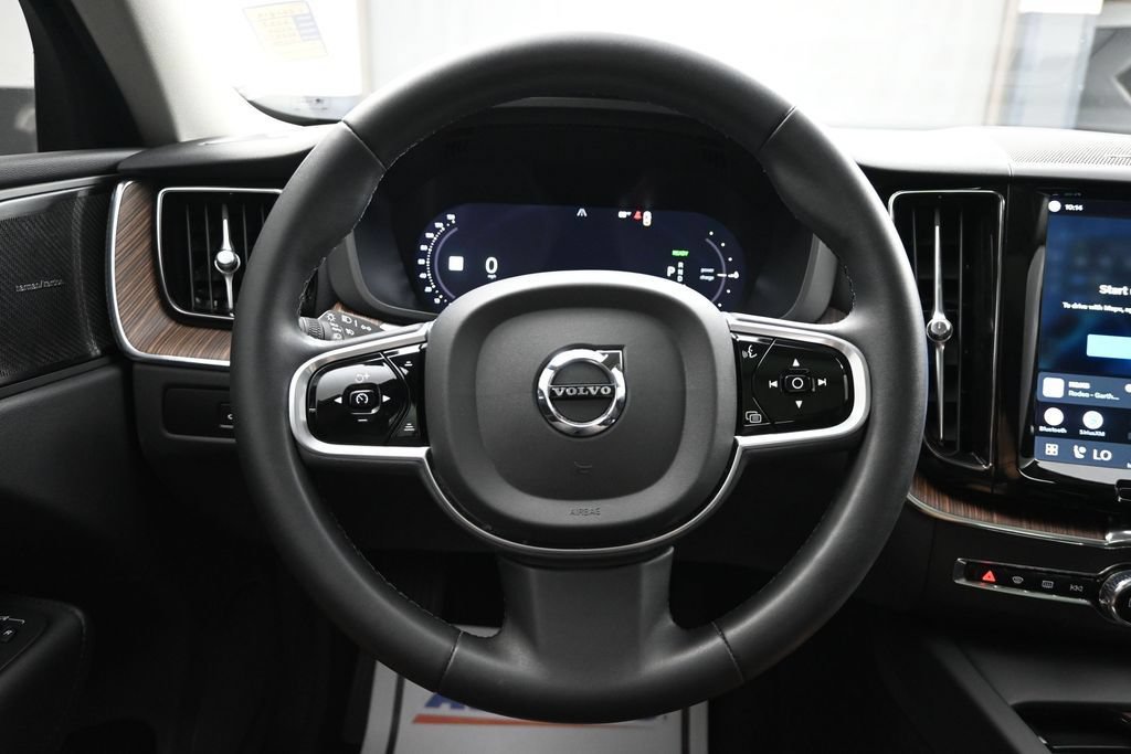 Used 2023 Volvo XC60 T8 Plus AWD/4WD image 21
