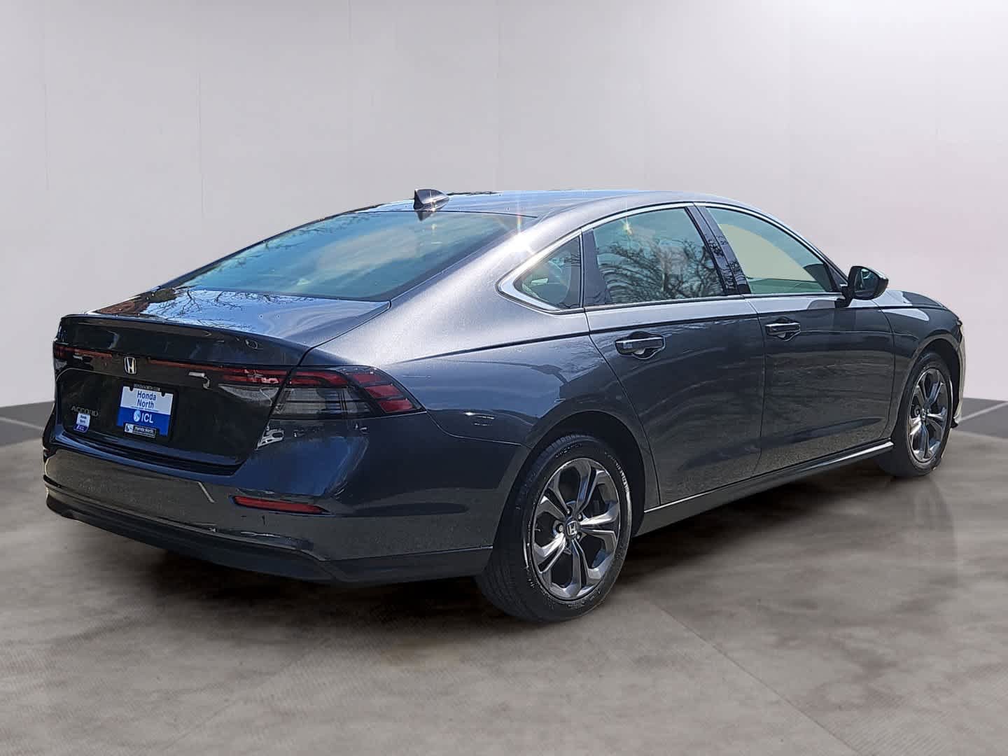 Used 2023 Honda Accord EX image 4