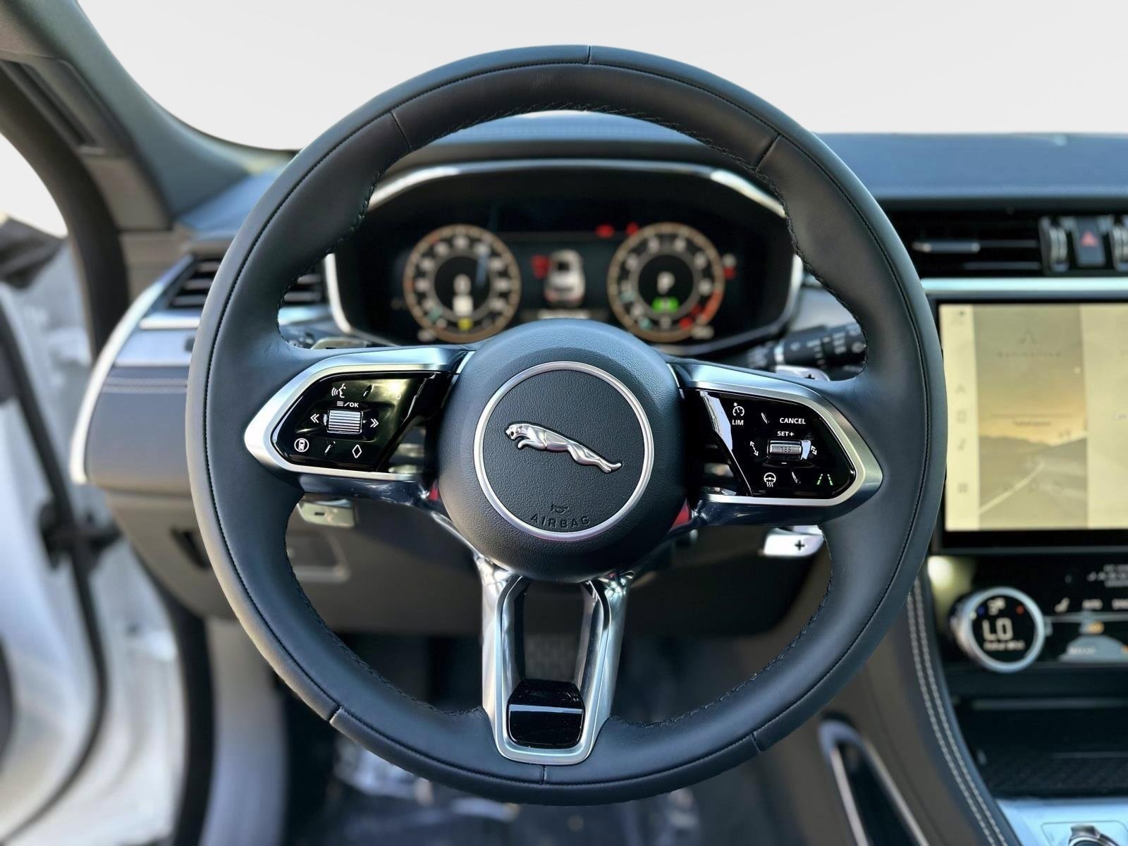 New 2026 Jaguar F-PACE R-Dynamic S AWD/4WD image 20