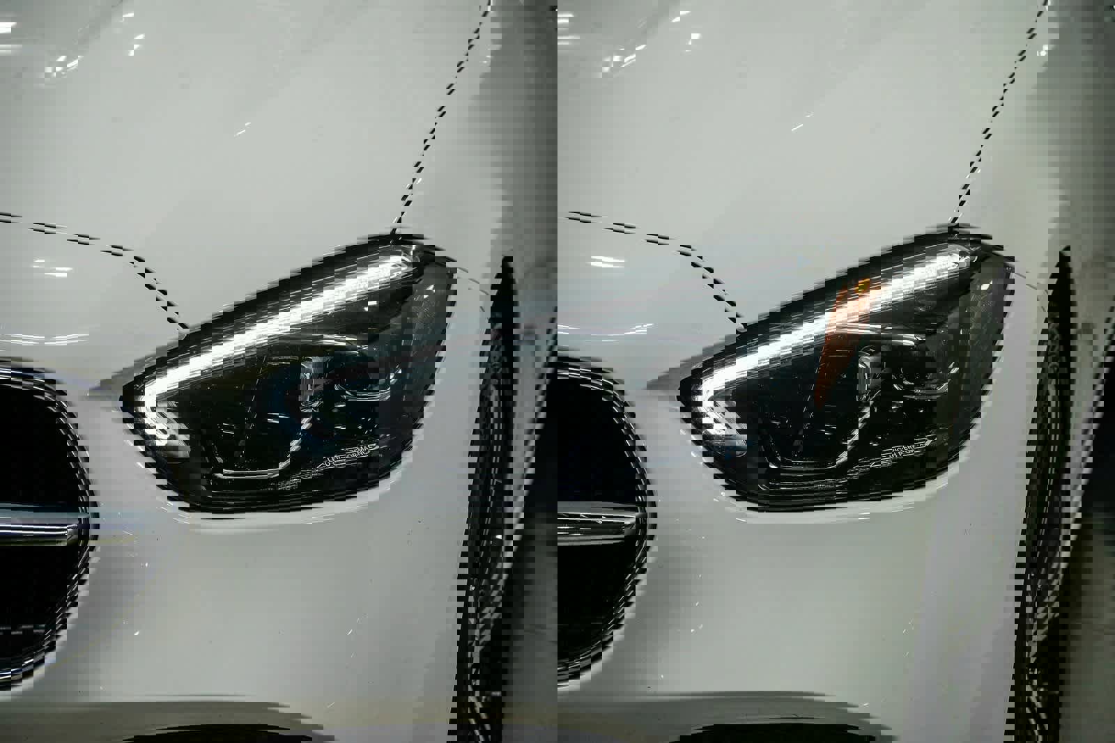 Used 2023 Mercedes-Benz C 300 Sedan image 7