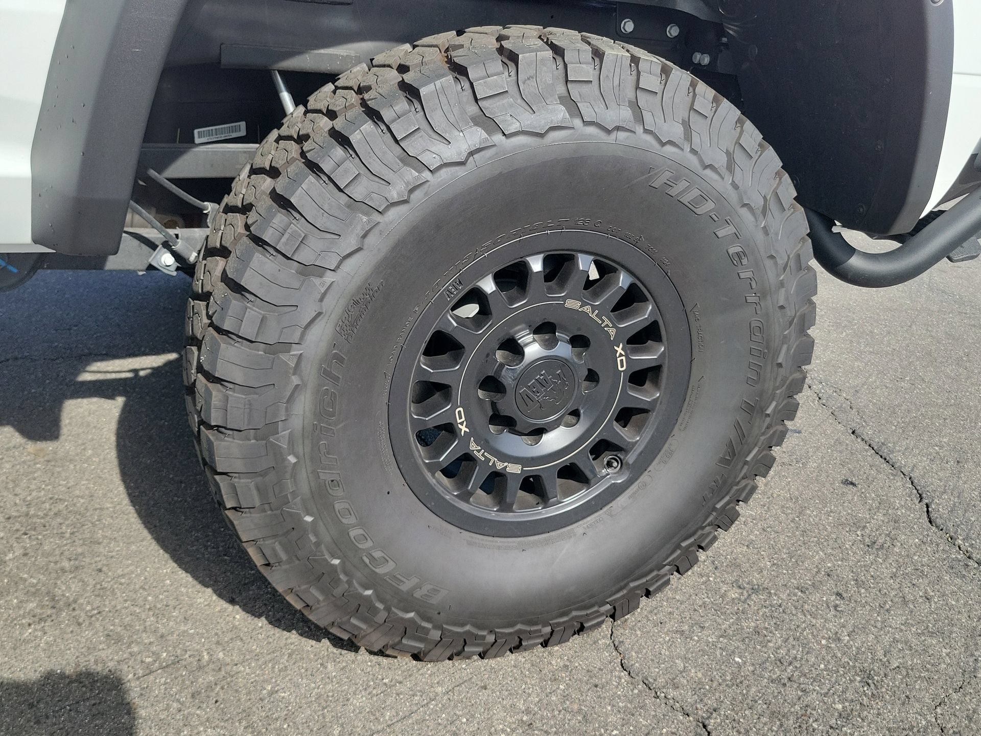 Used 2025 RAM 2500 Laramie AWD/4WD image 38
