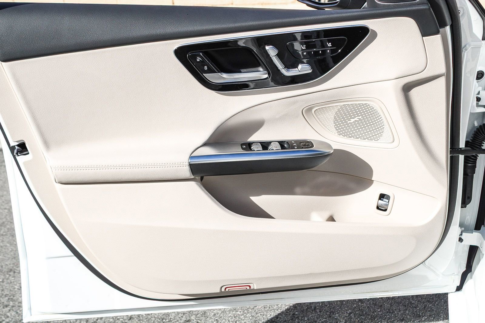 New 2026 Mercedes-Benz C 300 4MATIC Sedan image 21