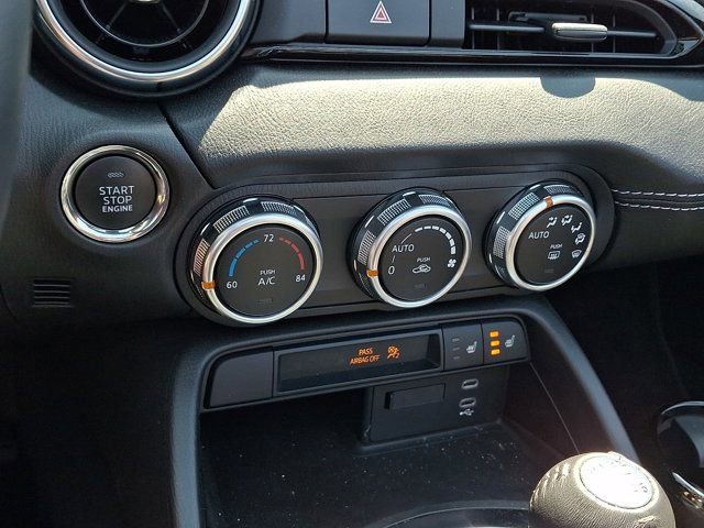 Used 2025 MAZDA MX-5 Miata Grand Touring RWD image 18