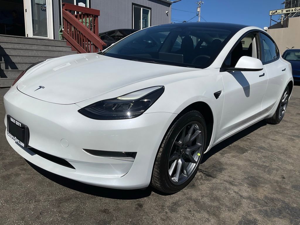 Used 2023 Tesla Model 3 Standard Range image 92