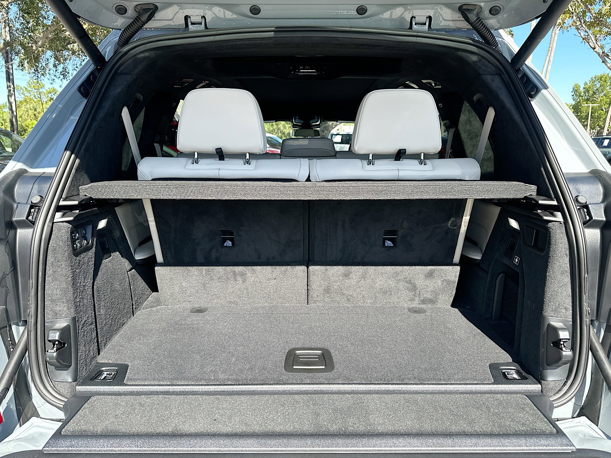 New 2026 BMW X7 M60i image 21