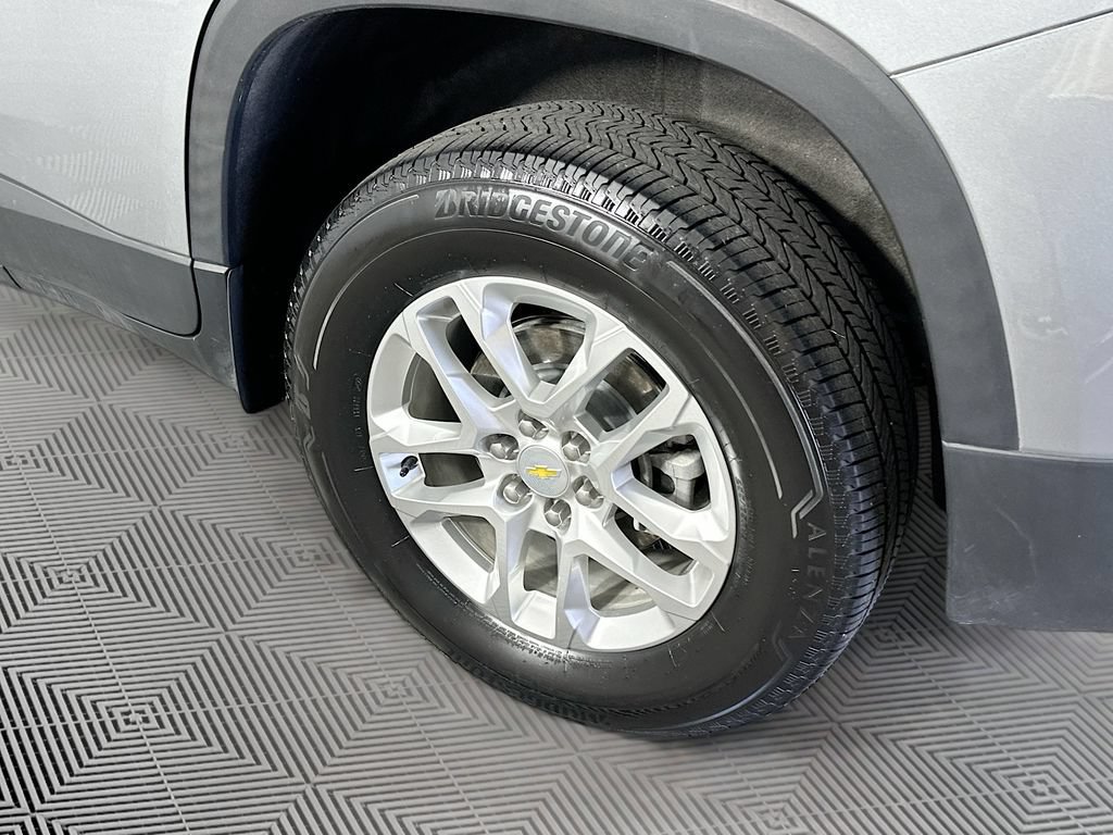 Used 2023 Chevrolet Traverse LS w/ Safety Package FWD image 38