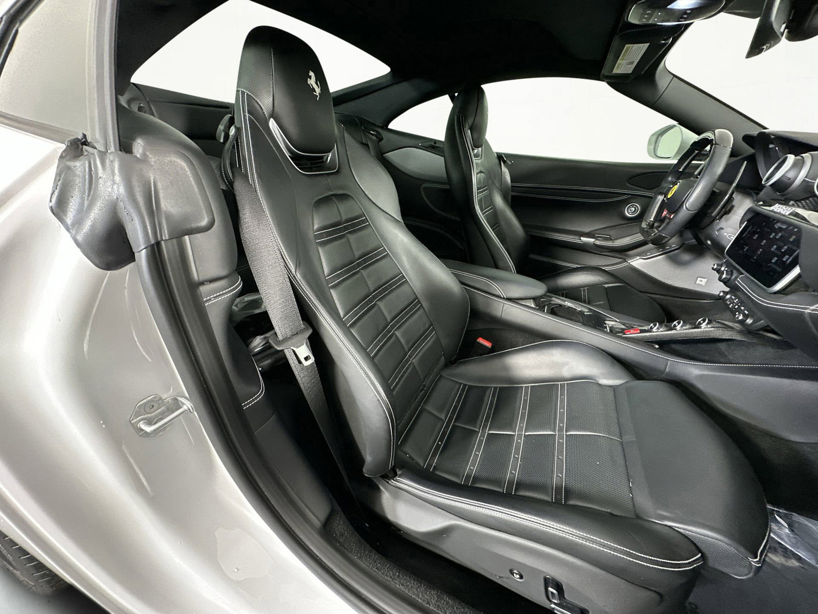 Used 2022 Ferrari Portofino M image 26