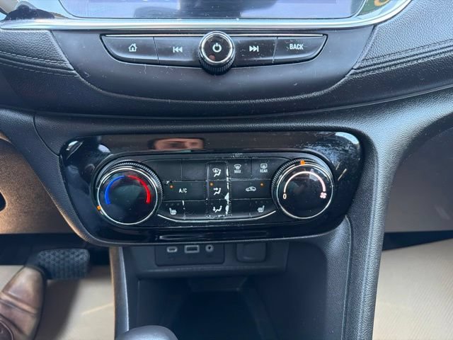 Used 2020 Buick Encore GX Preferred w/ Cold Weather Comfort Package FWD image 21