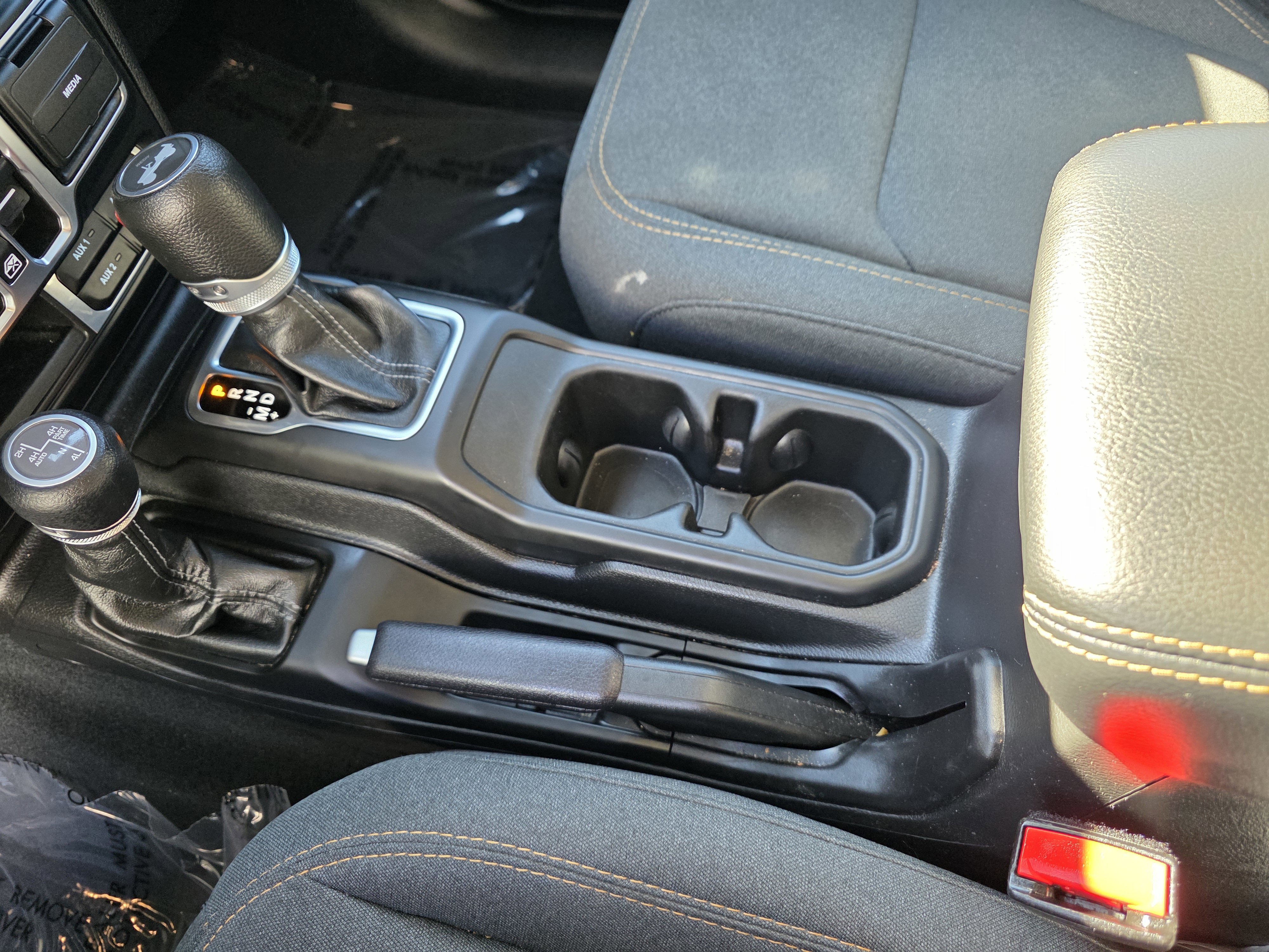 Certified 2024 Jeep Wrangler Sahara image 15