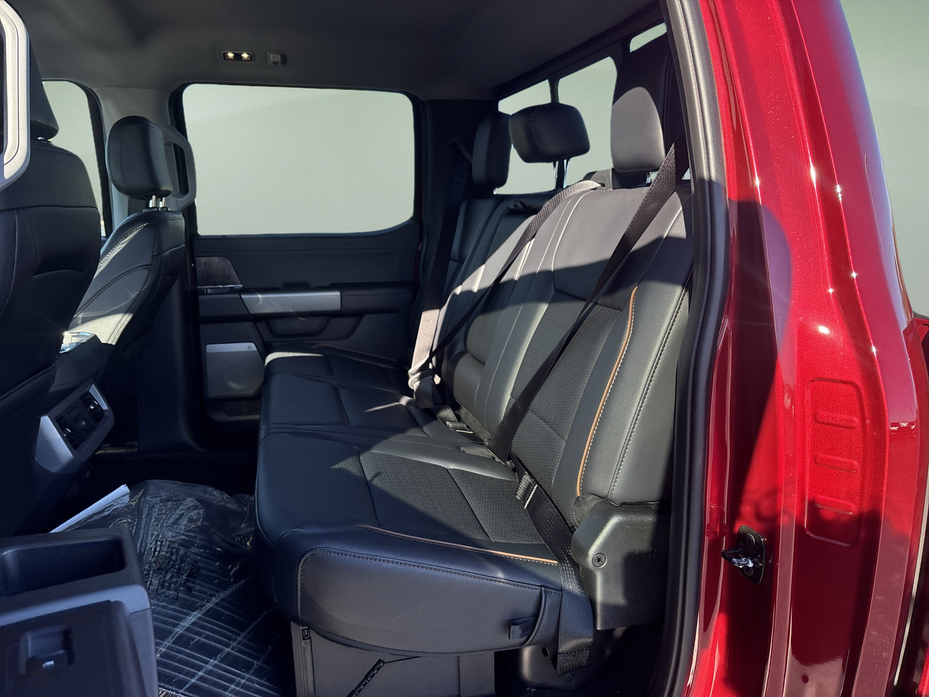 New 2027 Ford F350 Lariat w/ Lariat Premium Package AWD/4WD image 21