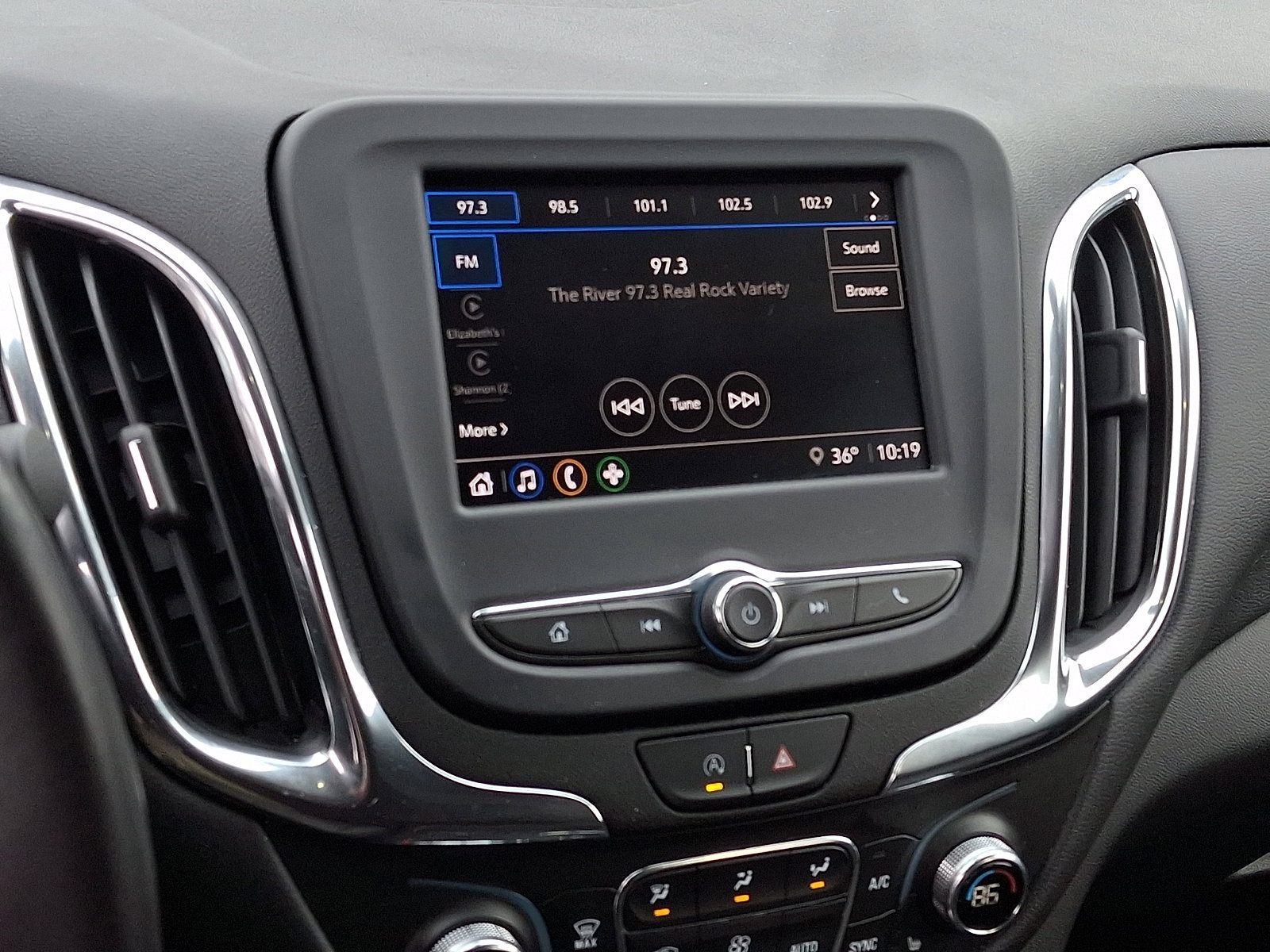 Used 2022 Chevrolet Equinox LT image 16