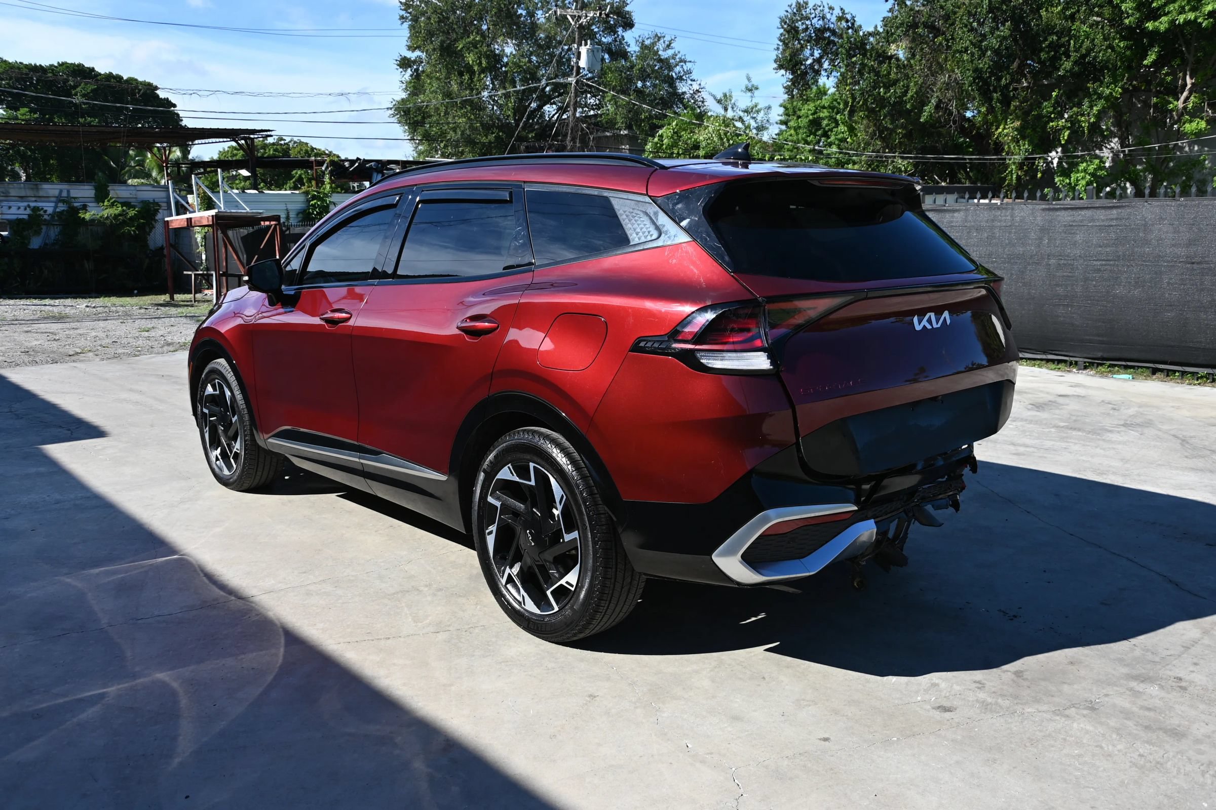 Used 2025 Kia Sportage SX FWD image 3