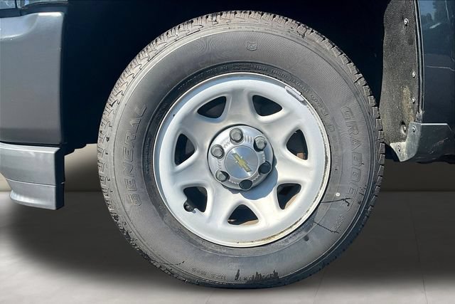 Used 2017 Chevrolet Silverado 1500 W/T AWD/4WD image 30