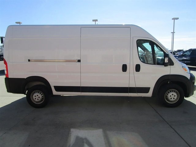 Used 2025 RAM ProMaster 2500 w/ Convenience Group image 6