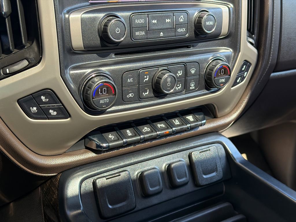 Used 2016 GMC Sierra 2500 Denali w/ Duramax Plus Package image 28