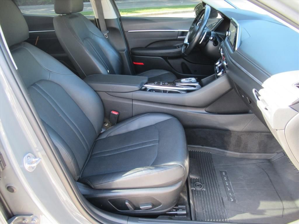 Used 2023 Hyundai Sonata Limited w/ Cargo Package image 10