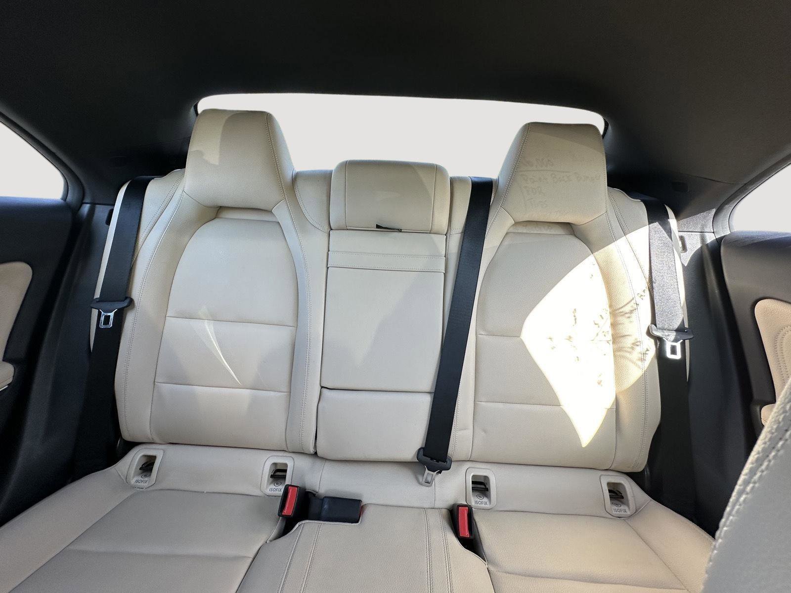 Used 2018 Mercedes-Benz CLA 250 image 13